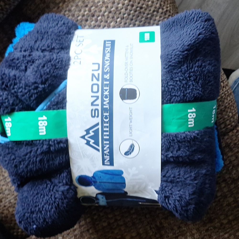 Infant fleece jacket and snow suit(10)
